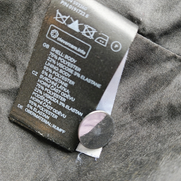 H&M Black Blazer - Picture 6 of 10